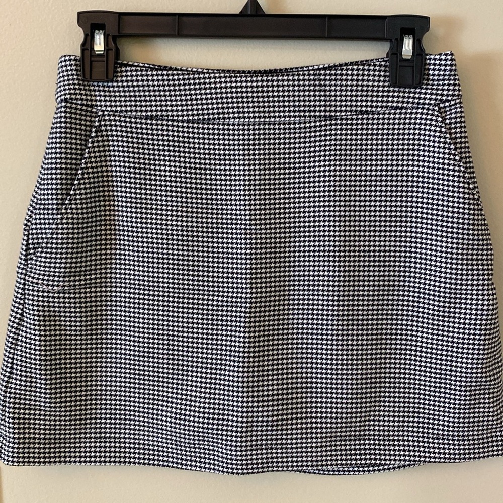Abercrombie and Fitch Menswear Skort in Black Houndstooth Size Small